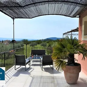 Les Petits Clements Vakantiehuis