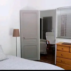 Petite Maison En , Montrouge France